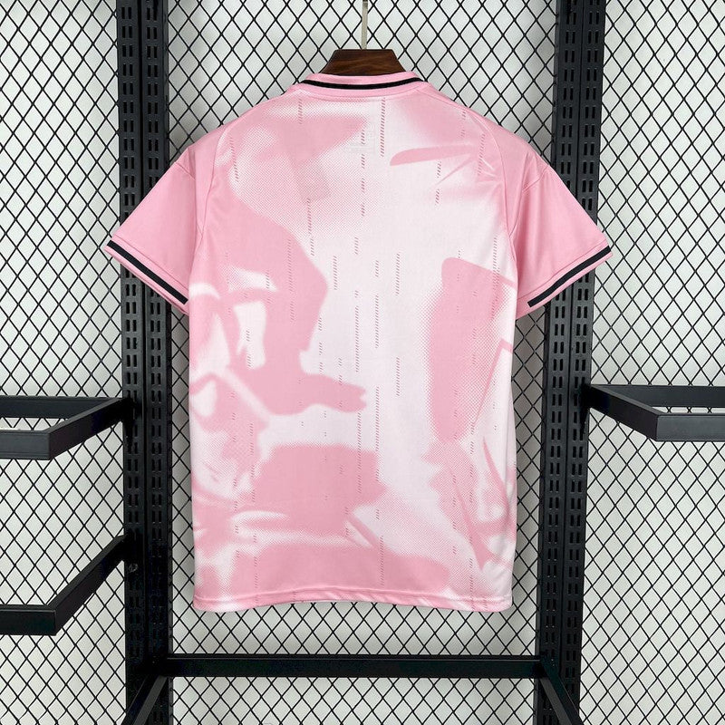 REAL MADRID PINK DREAM KIT