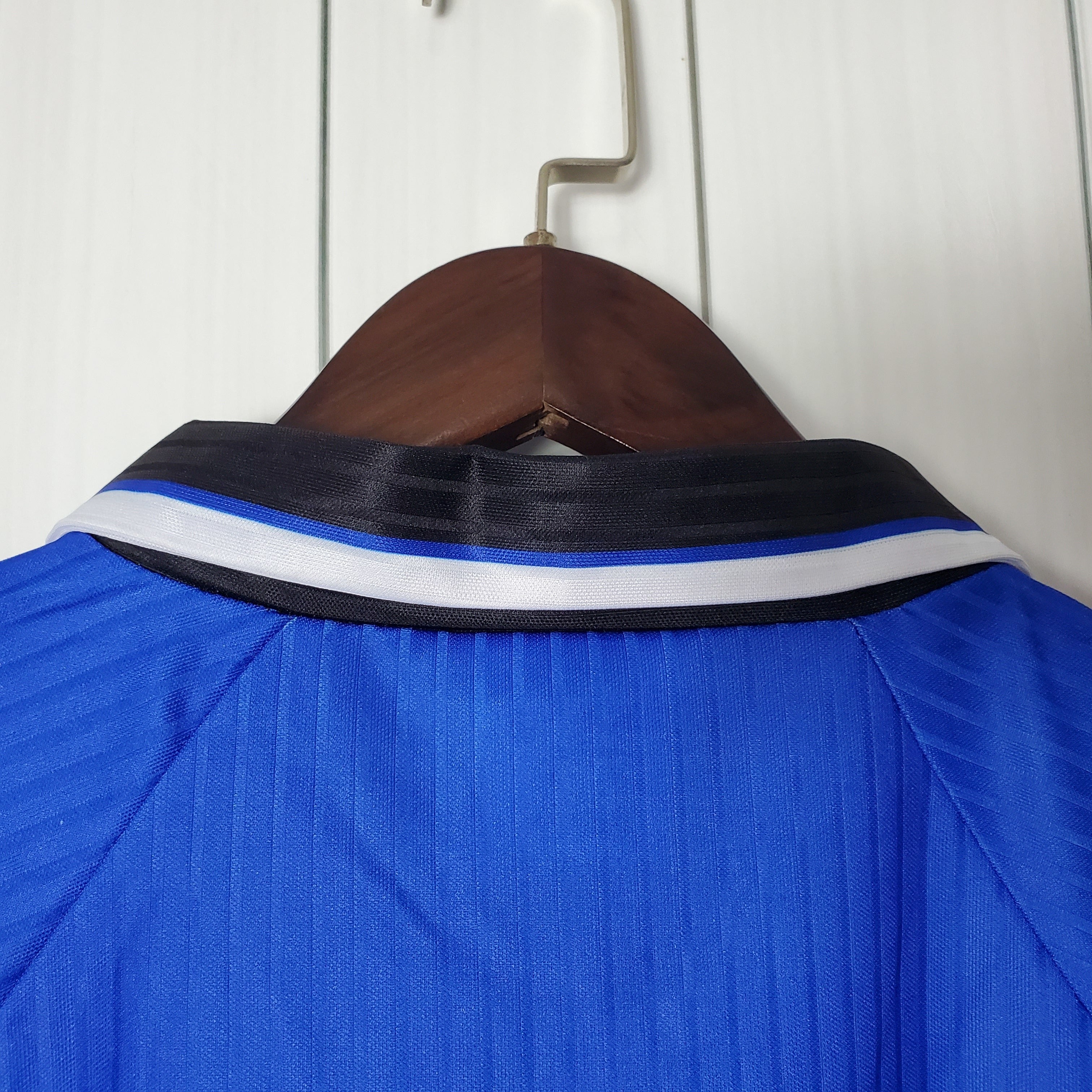 Manchester United 96-98 Away Retro Jersey