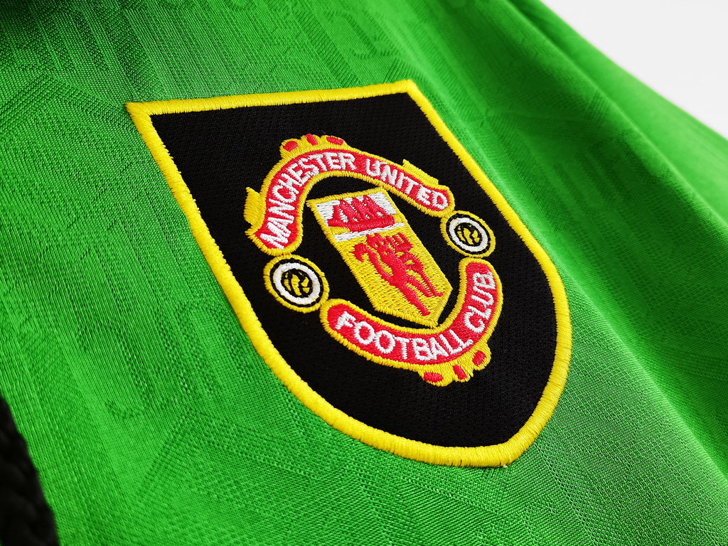 Manchester United 1992-94 yellow-green jersey
