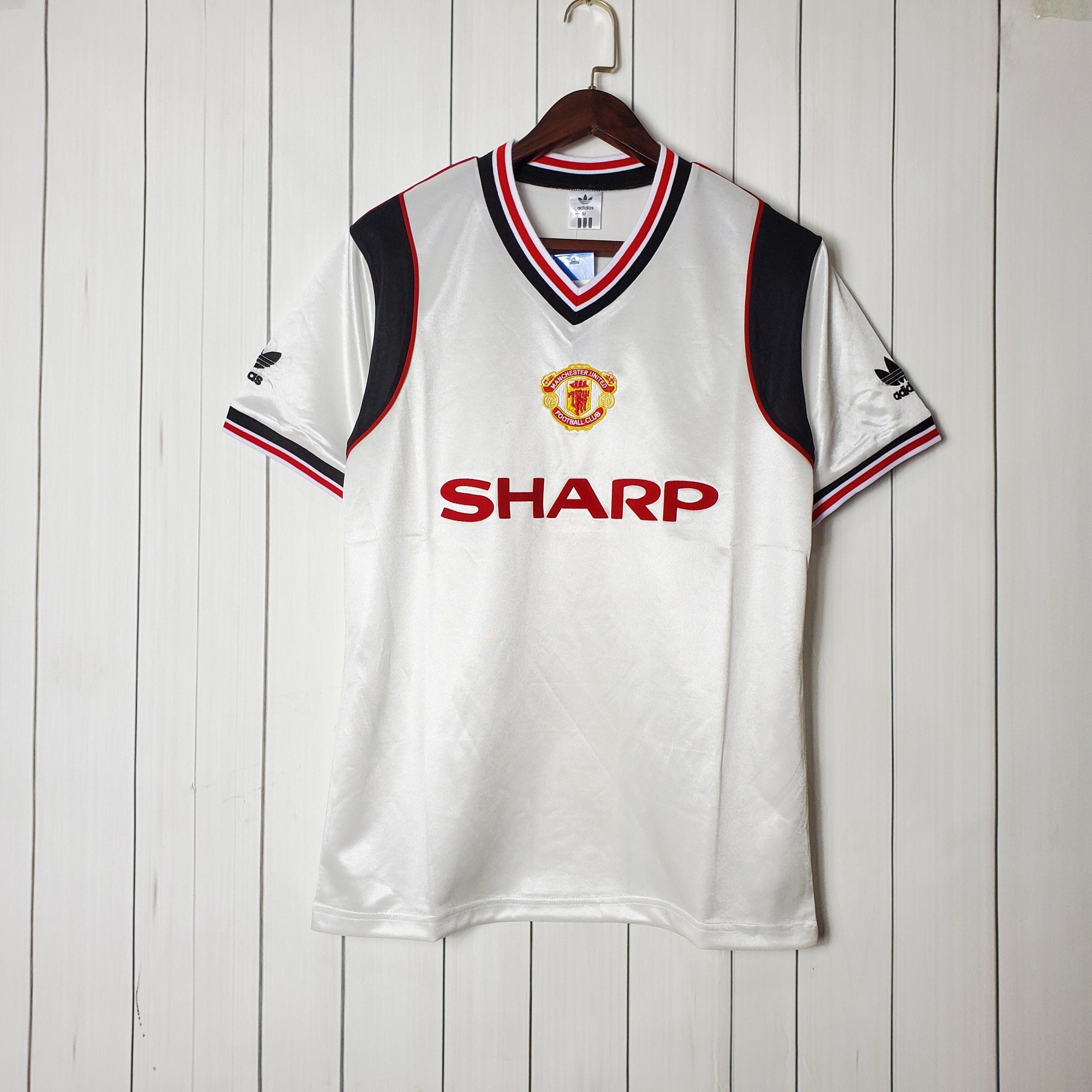 Manchester United 1985 away Retro jersey