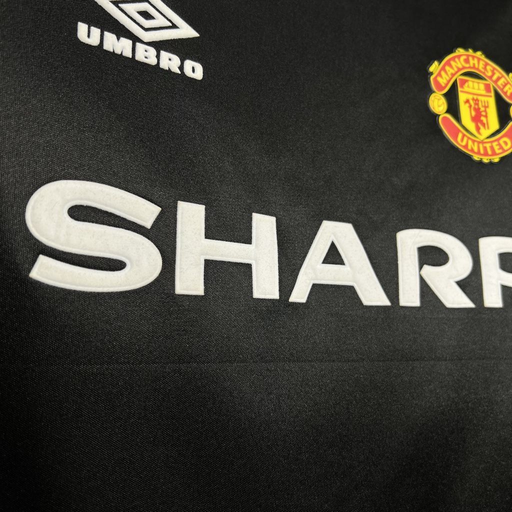 Manchester United 1998-99 Third Retro Jersey