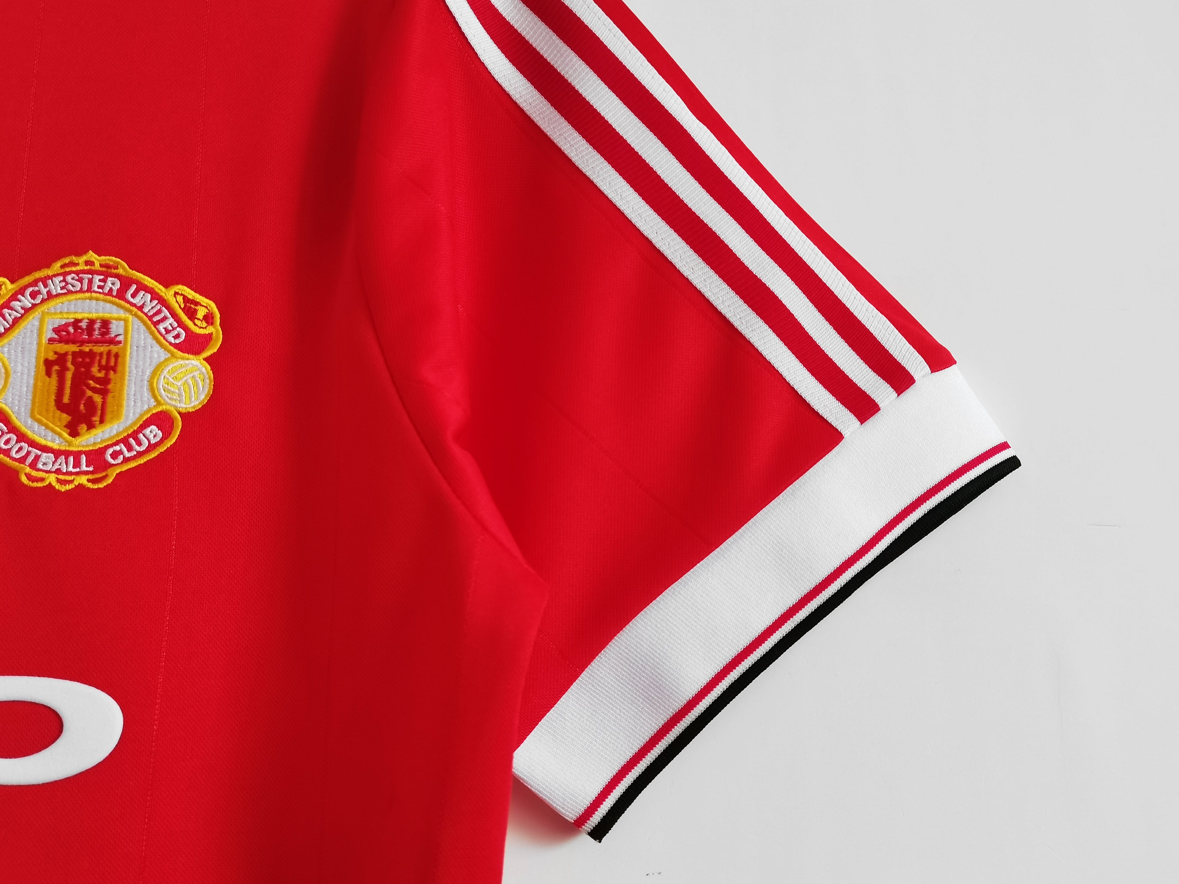 Manchester United 1983 Home jersey